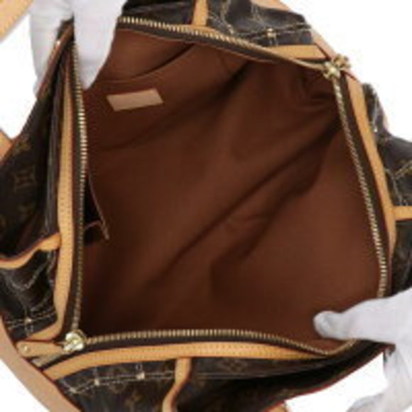 LOUIS VUITTON Rivet Monogram - Picture 5 of 6